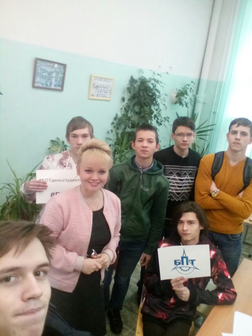 V 9 UVOV2U4